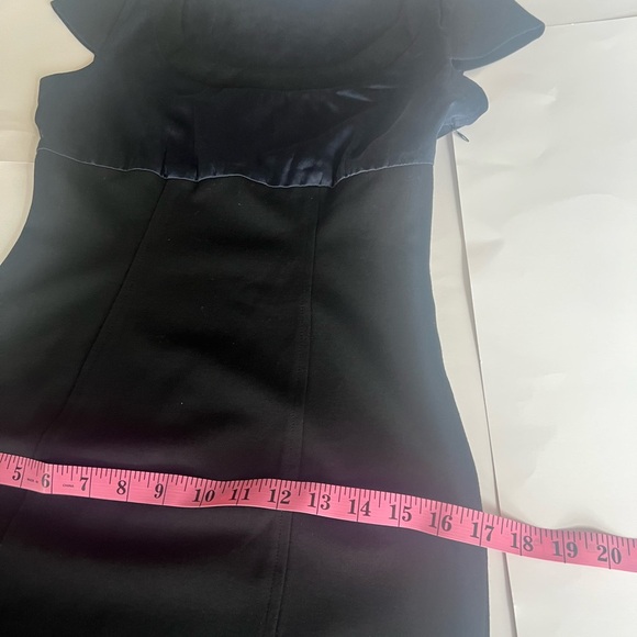 DIANE VON FURTENBERG EXCLUSIVELY FOR Neiman Marcus Black and Navy Dress - Picture 9 of 12